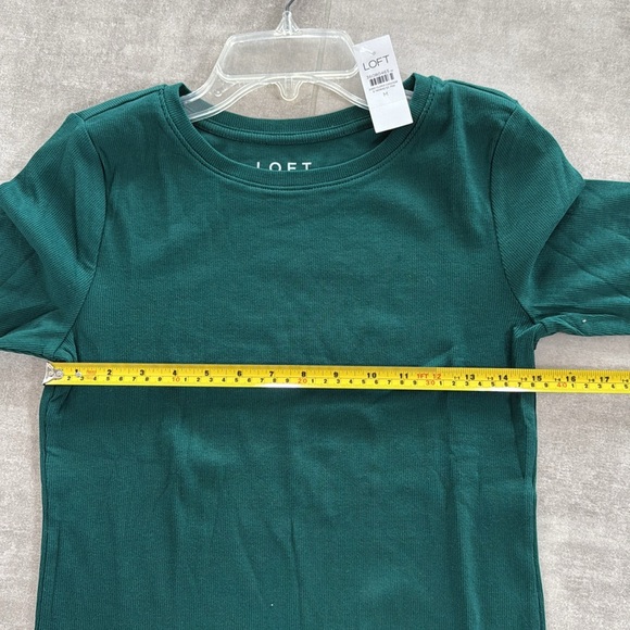 NWT LOFT Women's Pine Green Ribbed Crew Neck Longer Sleeved Tee - Size M - Picture 7 of 8